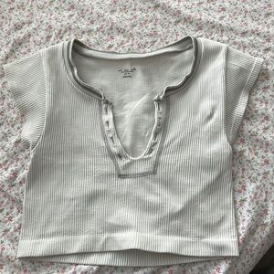 UO put from under go for gold top